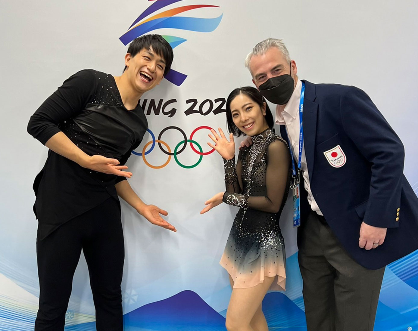北京2022冬季五輪での一枚(左:木原龍一選手 右:ブルーノ・マルコットコーチ)
