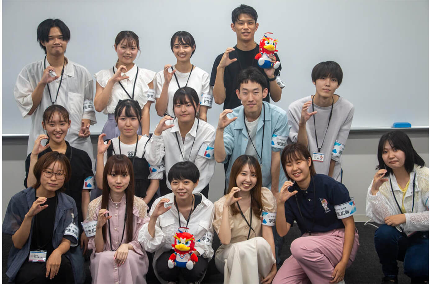 中京大学学生広報スタッフ「ライト」1期生メンバー(最後列右が樋口さん)