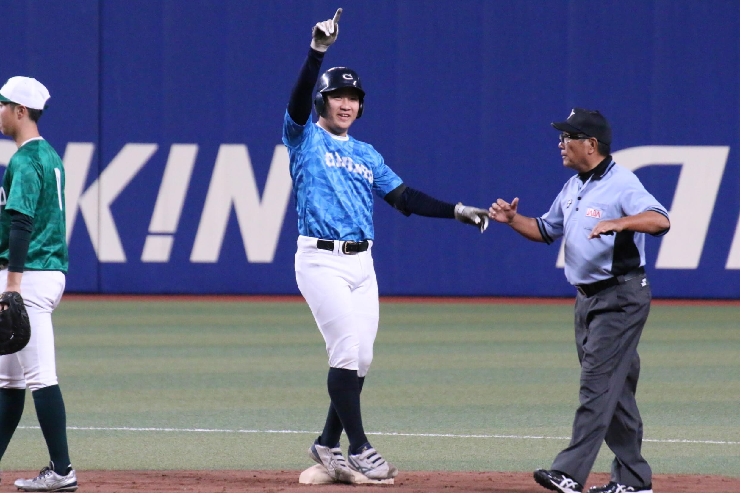 勝ち越し打の加藤捕手